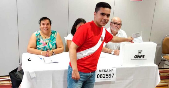 Aprueban-dictamen-que-restablece-el-voto-para-los-peruanos-en-el-exterior