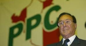 Murió Luis Bedoya Reyes, fundador del PPC, a los 102 años
