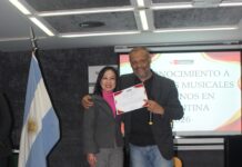 Maestros musicales peruanos en Argentina: HUBERT REYES