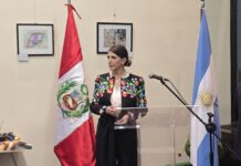 La nueva Cónsul General en Bs As Gianninna Astolfi se presentó en acto oficial
